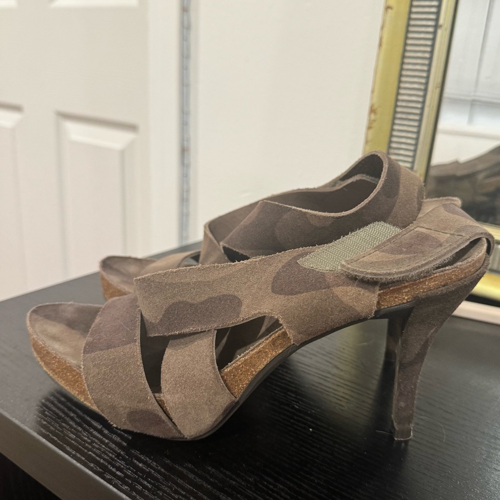 Pedro Garcia Heels